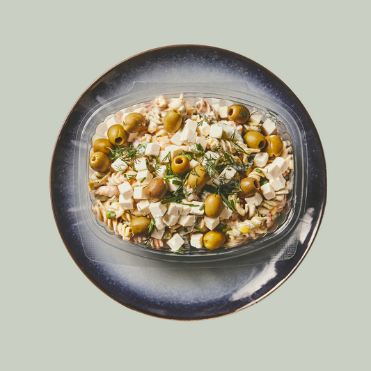 Hjemmelavet pastasalat med feta & oliven