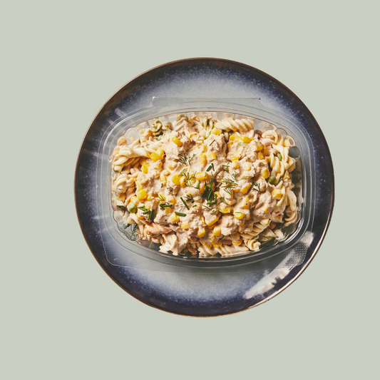 Hjemmelavet pastasalat med hjemmelavet tunsalat